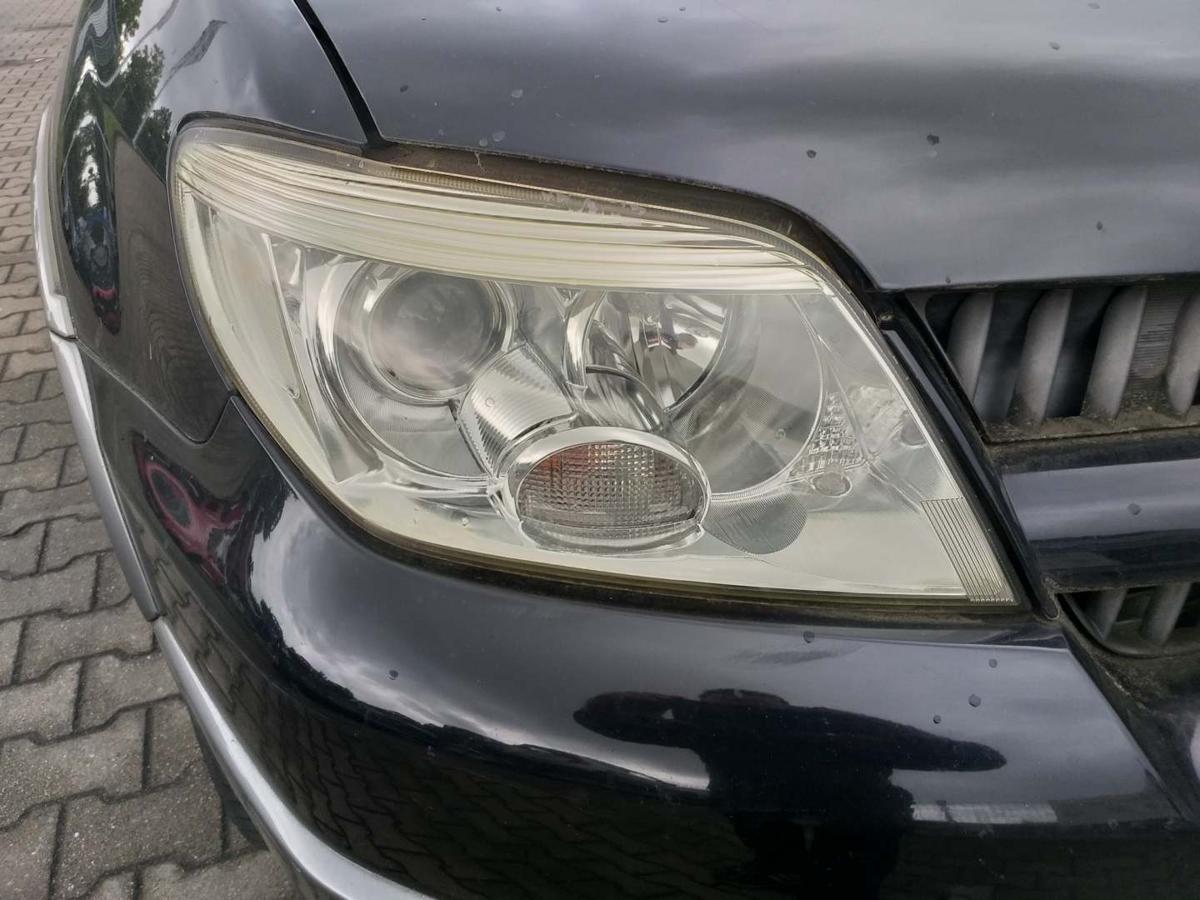 Mitsubishi Outlander 1 original Scheinwerfer vorn rechts Halogen leicht vergilbt Bj.2005